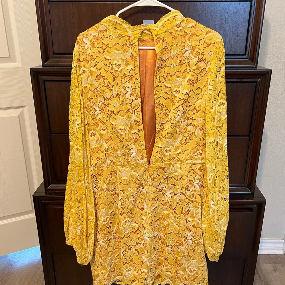 Dress - Picture 6 of 7